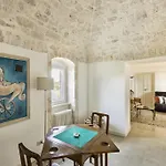 Terra Sessana E Trullo Con Piscina Privata *
