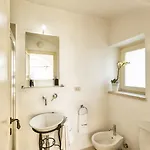 Terra Sessana E Trullo Con Piscina Privata * Ostuni