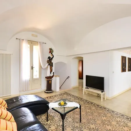 Holiday home Terra Sessana E Trullo Con Piscina Privata