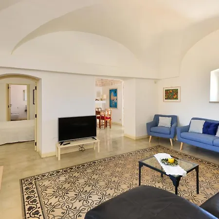 Terra Sessana E Trullo Con Piscina Privata Holiday home