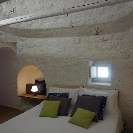 Terra Sessana E Trullo Con Piscina Privata * Ostuni
