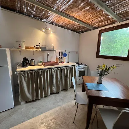 Terra Sessana E Trullo Con Piscina Privata *