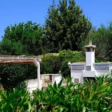 Terra Sessana E Trullo Con Piscina Privata *