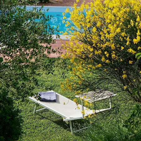 Terra Sessana E Trullo Con Piscina Privata *