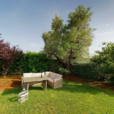 Terra Sessana E Trullo Con Piscina Privata 펜션 오스투니